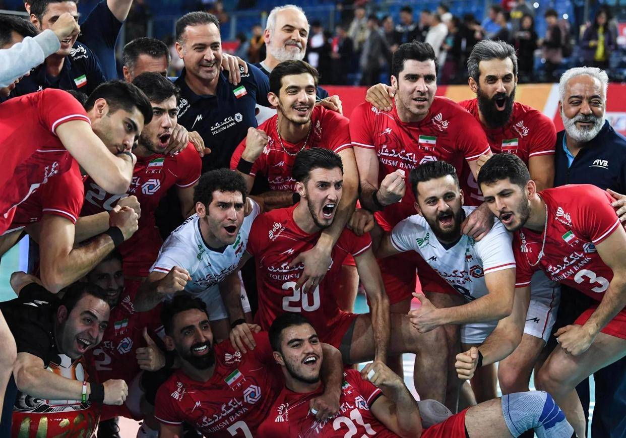 塞尔维亚队取得胜利，晋级机会大增