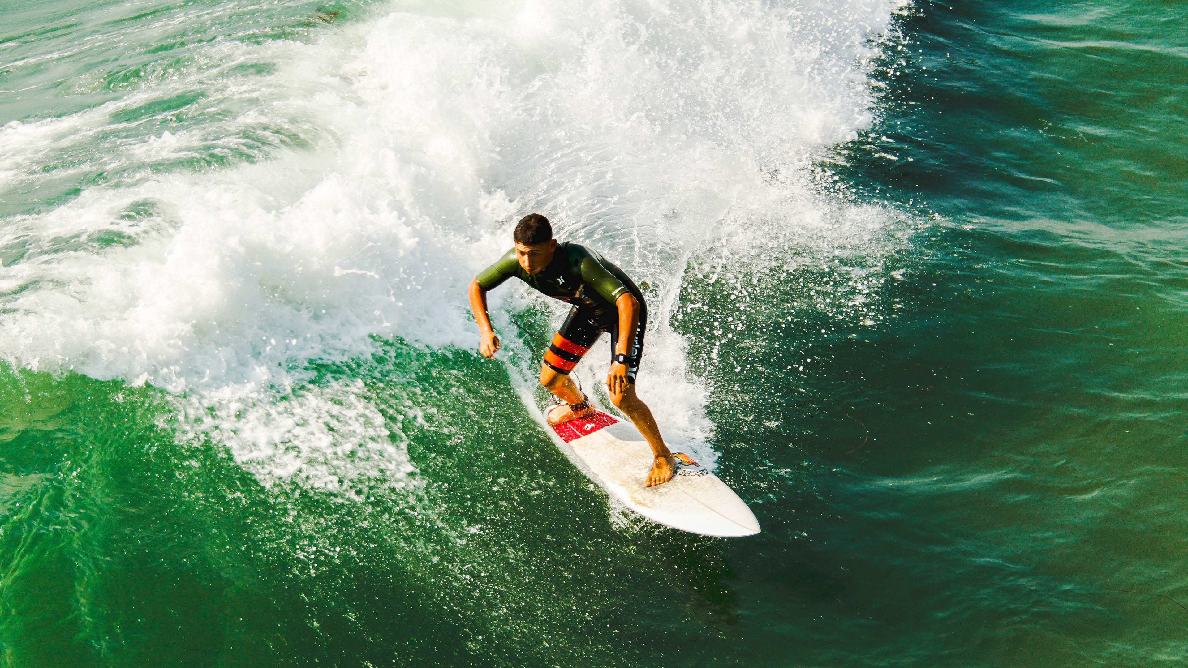 绿茵场上的独行侠，国家德比焦点战折射出的孤勇者哲学