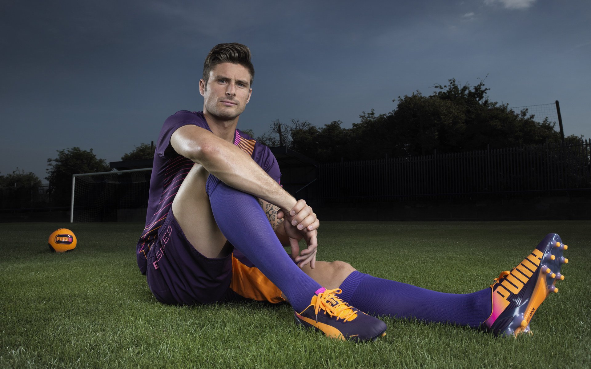 哥斯达黎加火力压制巴黎，C罗逆境救主成关键先生