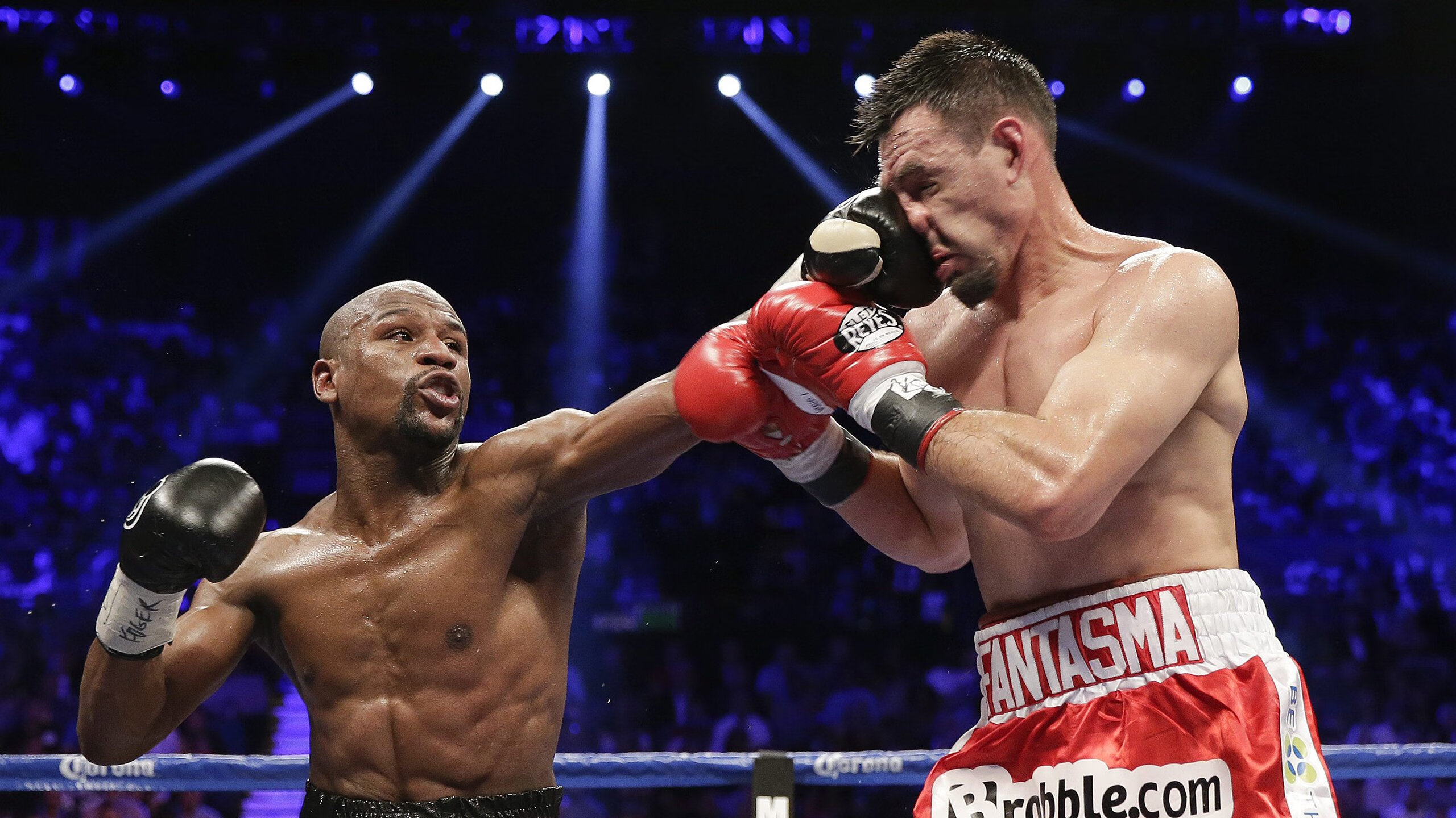 门迪爆发点燃赛场，阿根廷连续得分强势压制波兰