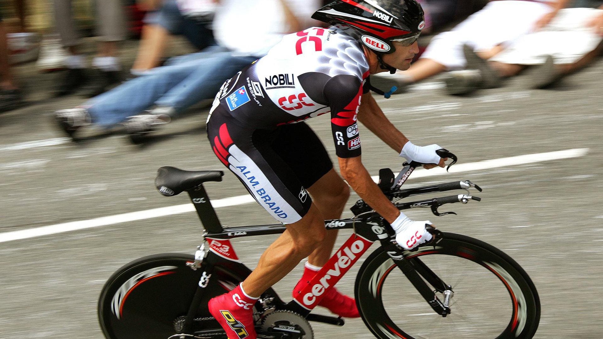 冰与火的碰撞，马丁内利统治全场，澳大利亚在冰岛风暴中迷失